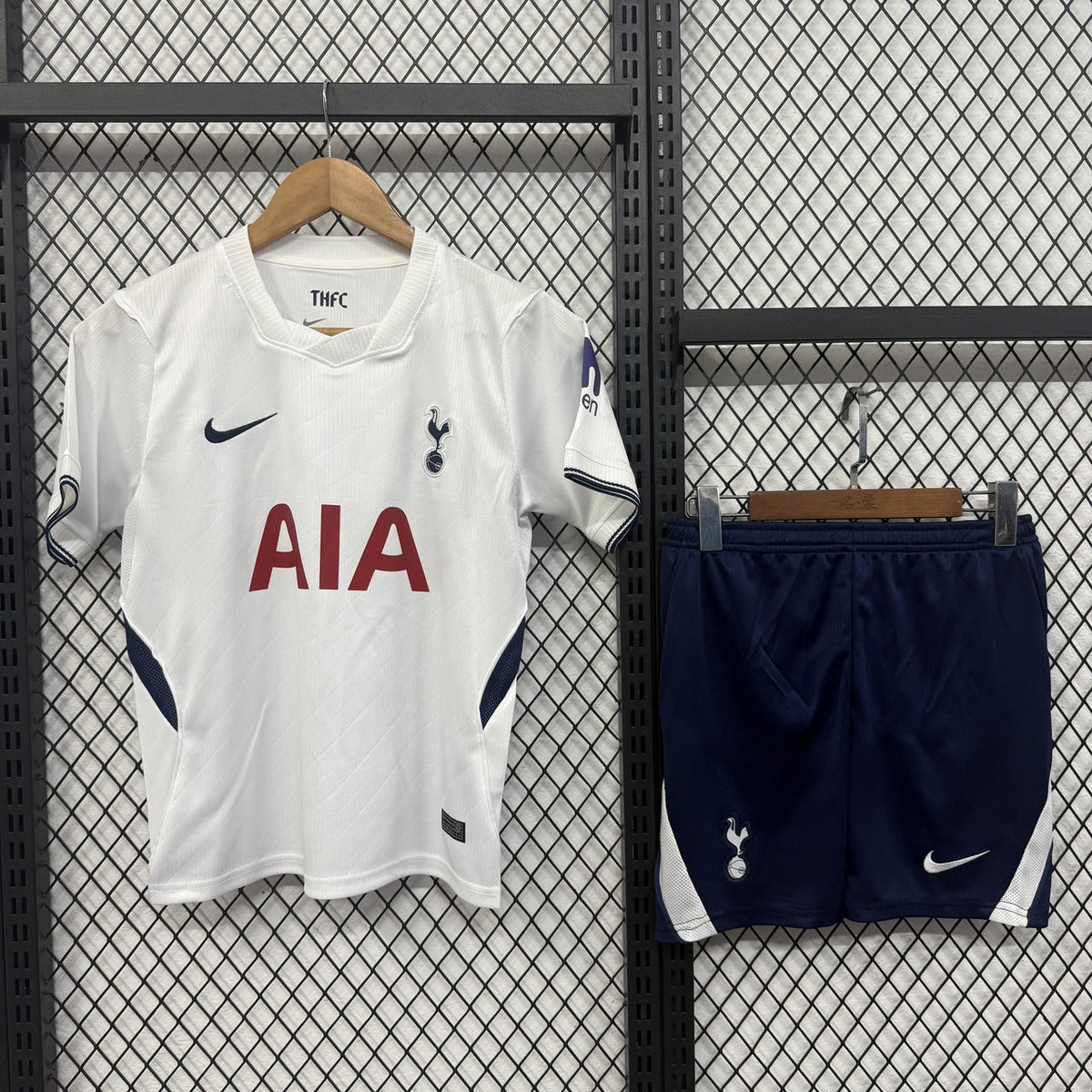 Ensemble enfant Tottenham domicile 2026/27 – vue 3